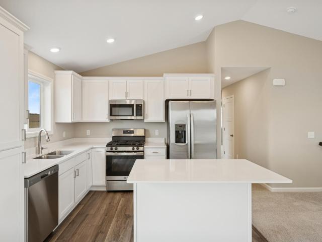 733 Frankfort Way