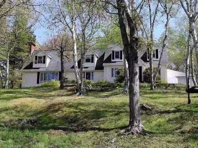 733 Kings Road, Sydney, NS, B1S 1C2 house for sale Listing.