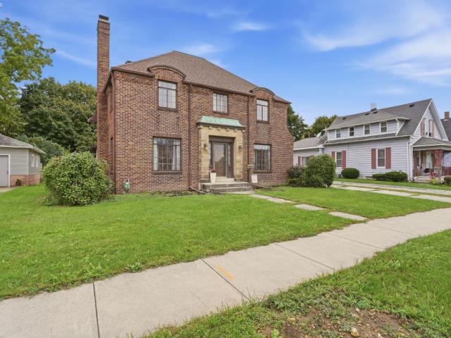 733 N Main Street