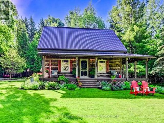 7341 Sideroad 12, Mapleton, ON, N0G 2K0 house for sale | Listing ID X13422 | Royal LePage