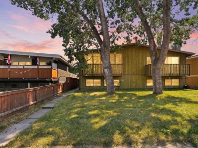 7341 36 Avenue Nw, Calgary, AB, T3B 1V1 house for sale | Listing ID A2333 | Royal LePage