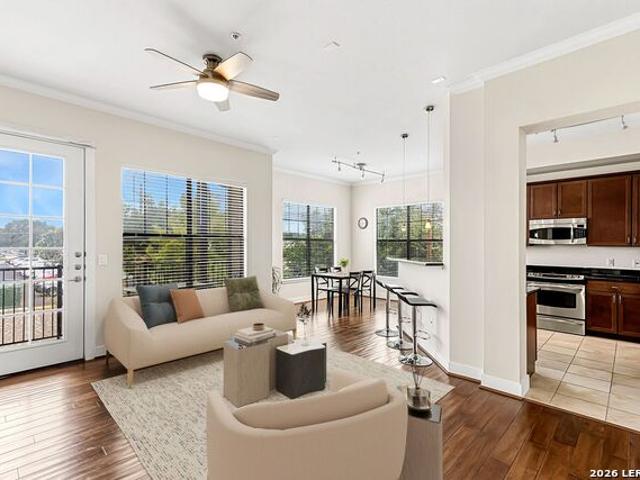 7342 Oak Manor, Unit 7301