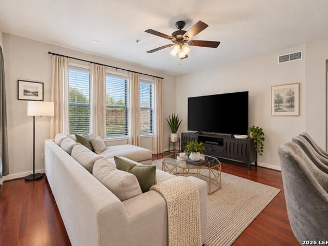 7342 Oak Manor Dr, Unit 1102