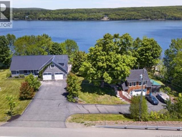 7343 Route 102, Dumfries, NB, E6G 1P6 Luxury House for sale | Listing ID NB147321 | Royal LePage Carriage Trade Luxury Properties