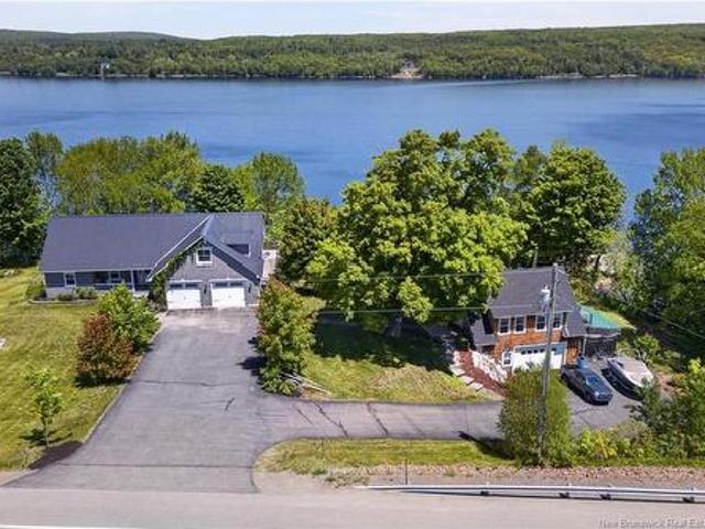 7343 Route 102, Dumfries, NB, E6G 1P6 Luxury House for sale | Listing ID NB147321 | Royal LePage Carriage Trade Luxury Properties