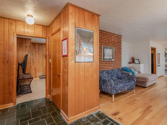 734 dices spring rd