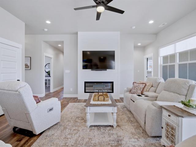 734 Flamecrest Dr, Fruita, CO 81521 | MLS #20261