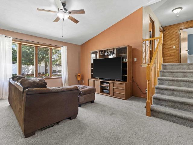 734 Lyndhurst Drive