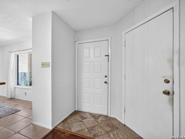 7359 Clipper Oak Dr