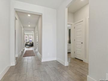 7350 Walkers Loop