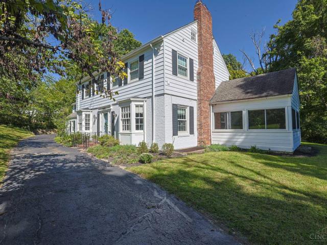 7350 Willowbrook Lane