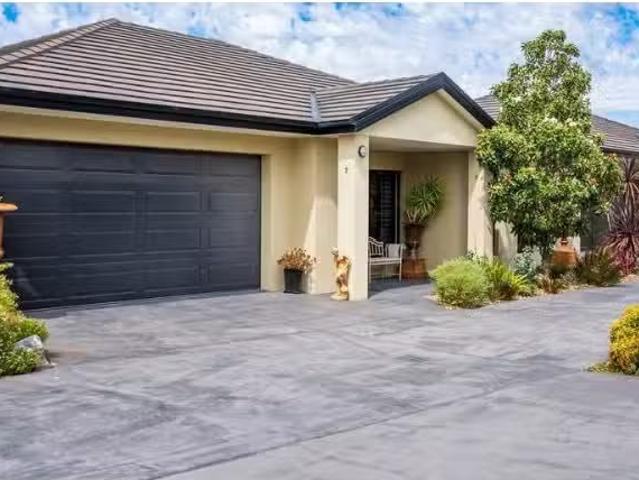 7/353 Kiewa Street, SOUTH ALBURY House for rent Listed by Ann.