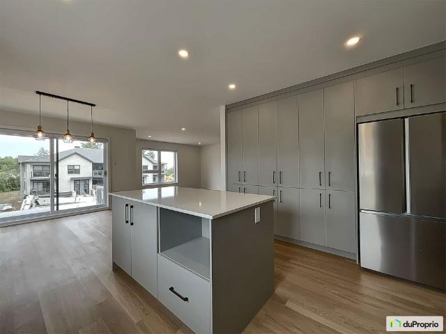 735 735, rue de Maisonneuve, St Jérôme St Jérôme à louer