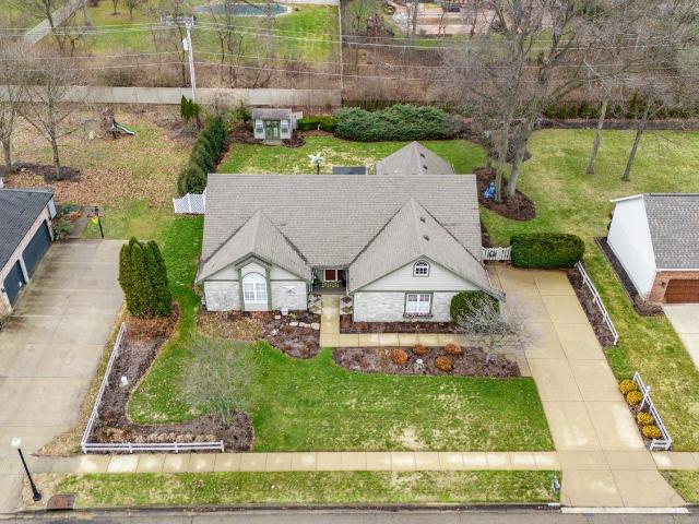 735 Chaucer Lane
