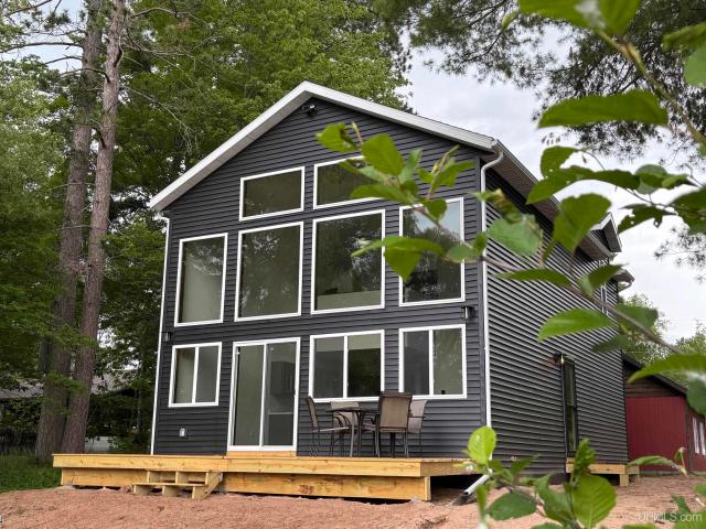 735 Koski Lane