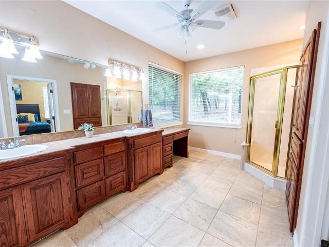 735 Sleepy Hollow Ln, Valley View, TX 76272 | MLS #21246