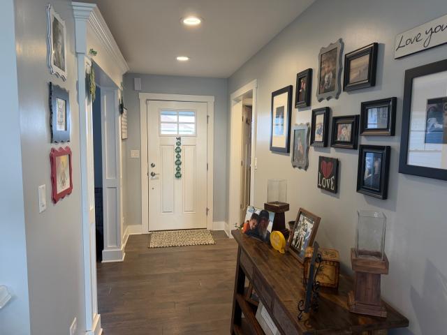 735 Peacock Place
