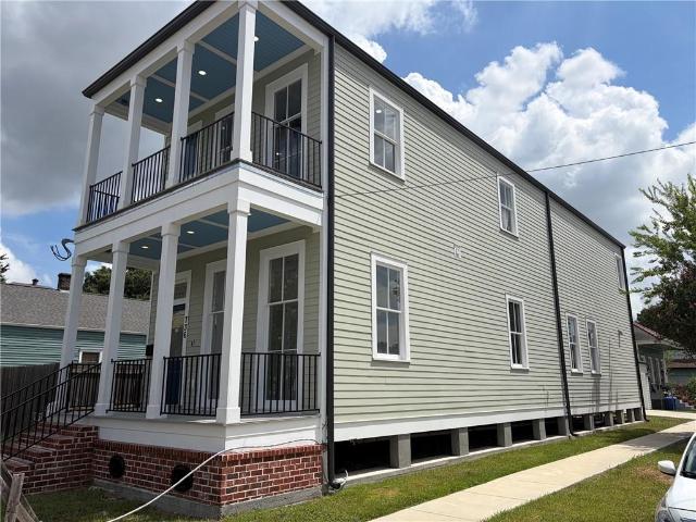 736 Belleville Street