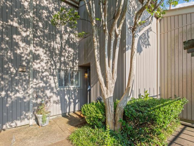 736 forest lake dr