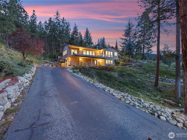 7379 Ridgeview Drive