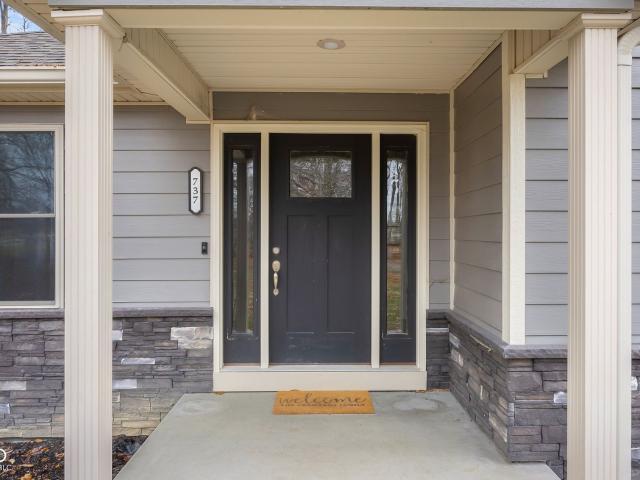 737 Enos Rd, Seymour, IN
