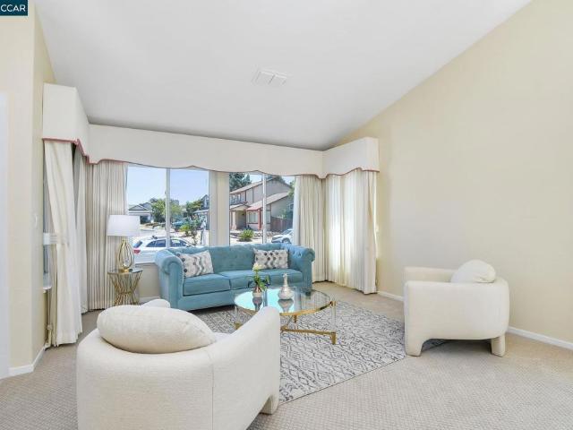 737 Huntington Way