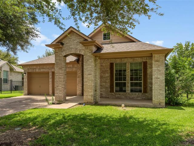 738 Bent Wood Pl