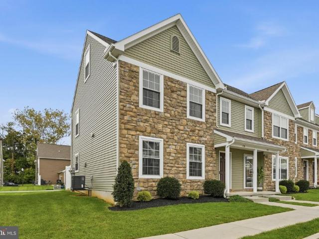 738 Farmwood Lane
