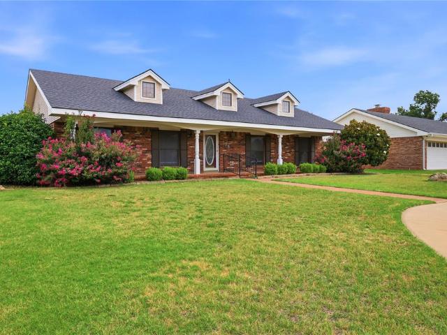 738 N Stadium Drive