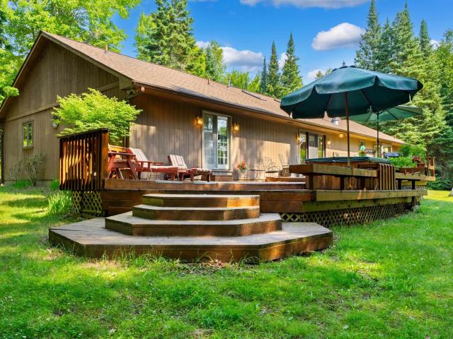 7398 Huntington Drive