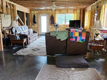 739 NW 16th Street