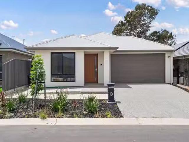 77 Amblemead Drive, MOUNT BARKER, SA 5251 House for Rent
