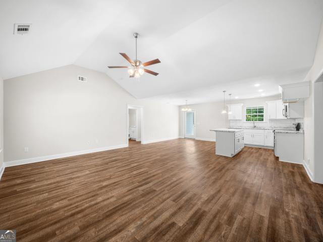 77 B Stubbs Road