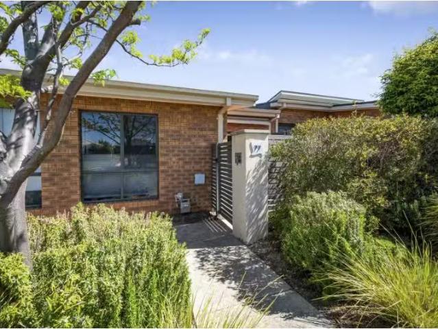 77 Burrumarra Avenue, Ngunnawal House for rent Listed by Skye.