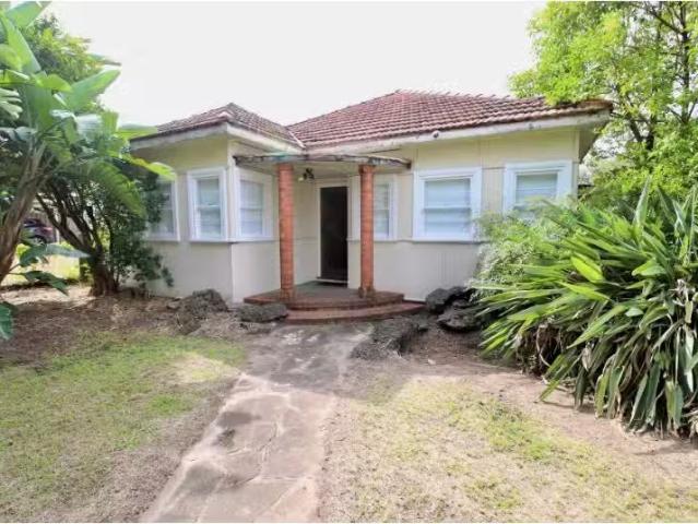 77 Chapel Road, Bankstown House for rent Listed by Jacob Ardi.