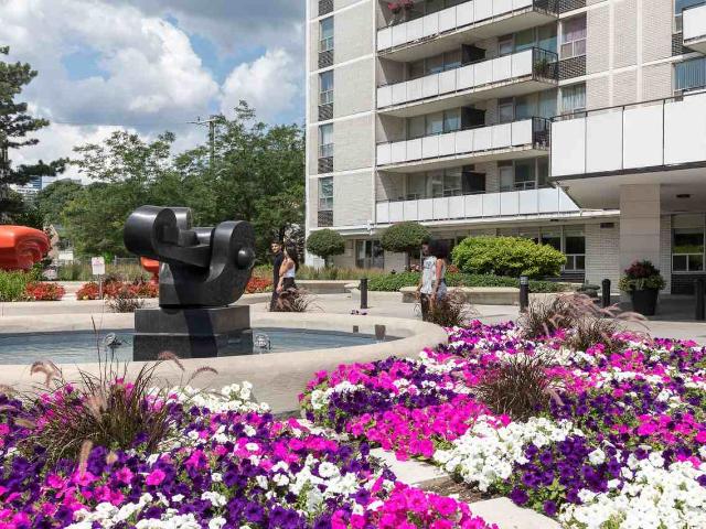 77 Davisville Studio Apartment for Rent at 77 Davisville Ave, Toronto, ON M4S 1G4 Davisville Village