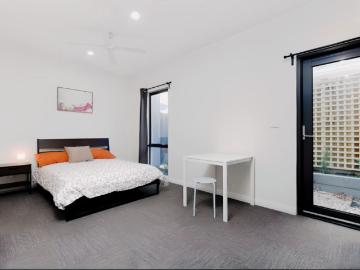 77 Elgar Road, Melbourne