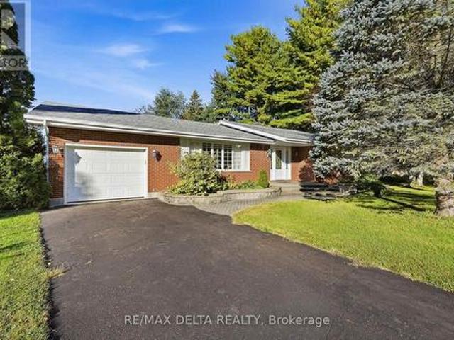 77 Front Road W, Champlain, ON, K0B 1K0 house for sale | Listing ID X13832 | Royal LePage