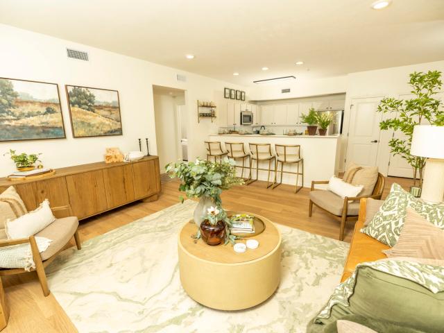77 Graham Rd Unit 103
