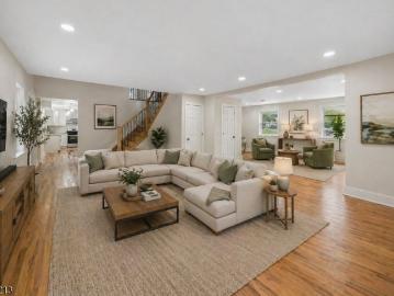 77 Greenbrook Rd