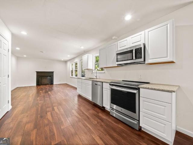 77 Hunters Green