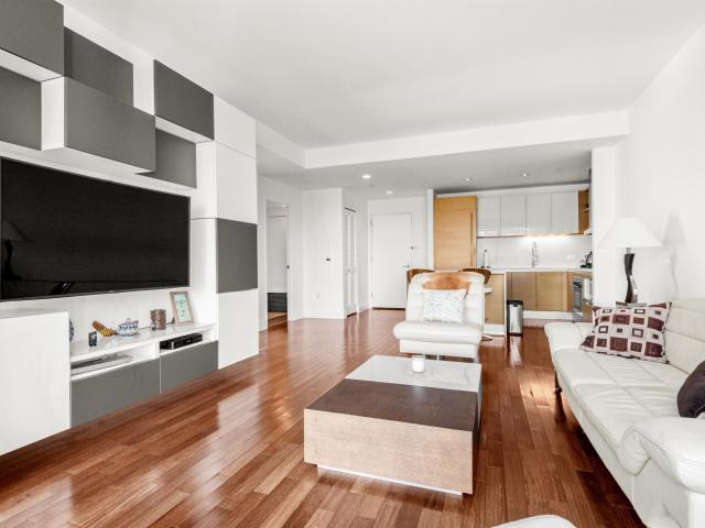 77 Hudson St # PH 4806