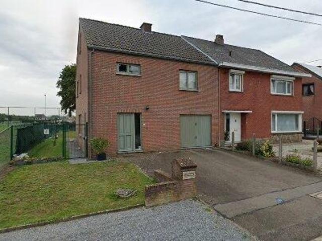 77 m2 apartment for rent in Waver