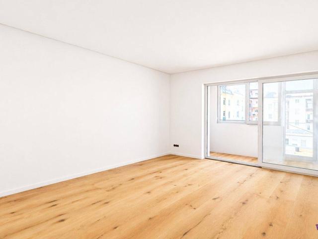 77 m² ALBAU TRIFFT NEUBAU Kernsaniertes 3 Zimmer im Erdgeschoss mit Veranda in Innsbruck Wilten