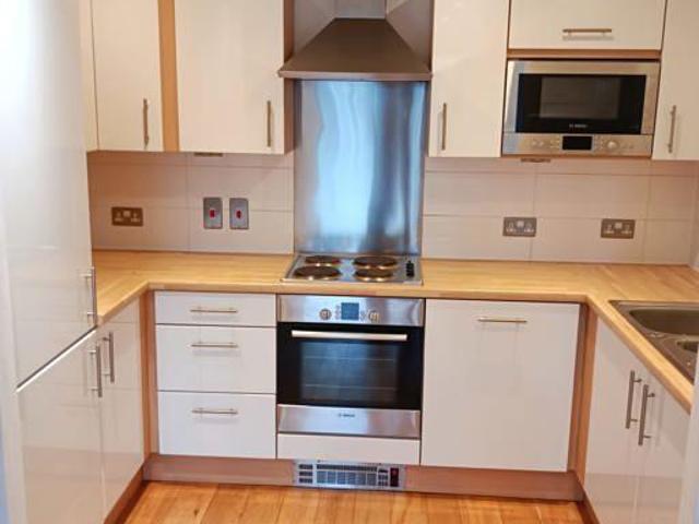 77 Meridian Plaza, Bute Terrace. 1 bed apartment to rent £970 pcm £224 pw