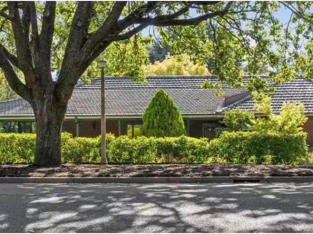 77 National Circuit, Deakin House for rent Listed by Shelly G.