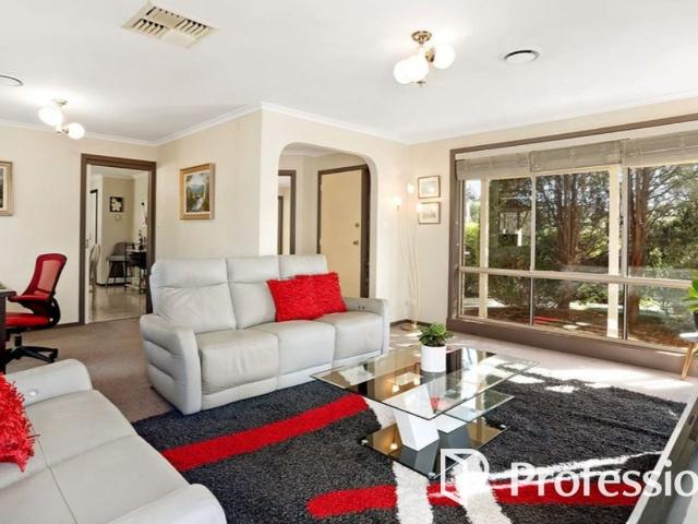 77 Ormonde RoadFerntree Gully VIC 3156, Australia