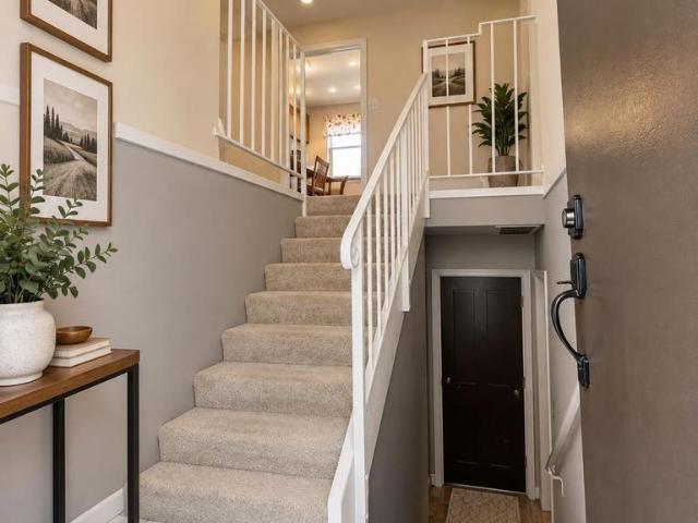 77 Parkrose Ave