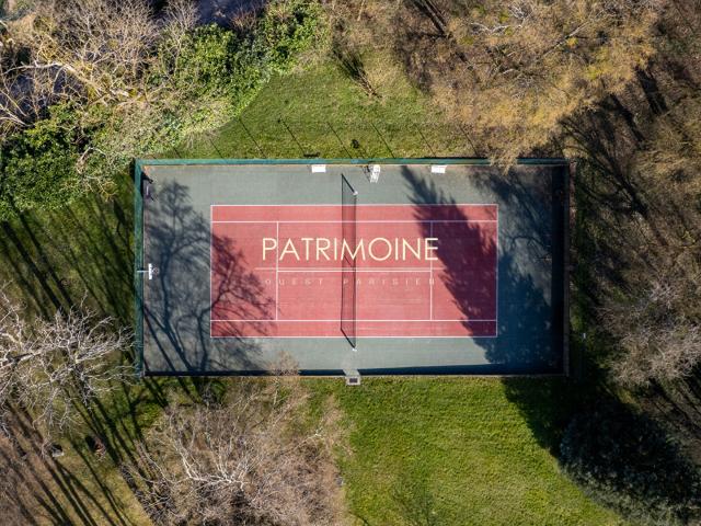77 PRES FONTAINEBLEAU MANOIR XVIII 480 M2 PARC 3,8 HA PISCINE TENNIS DEPENDANCES PARIS 1H30