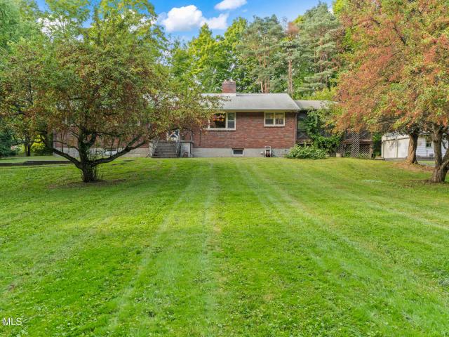 77 Ray Road